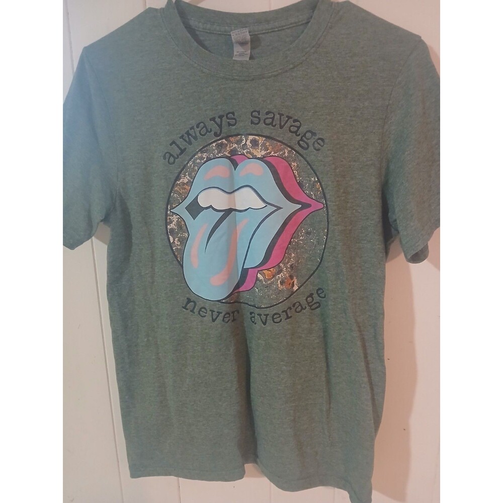 Always Savage Never Average Colorful Punk Graphic Tee Women's Small